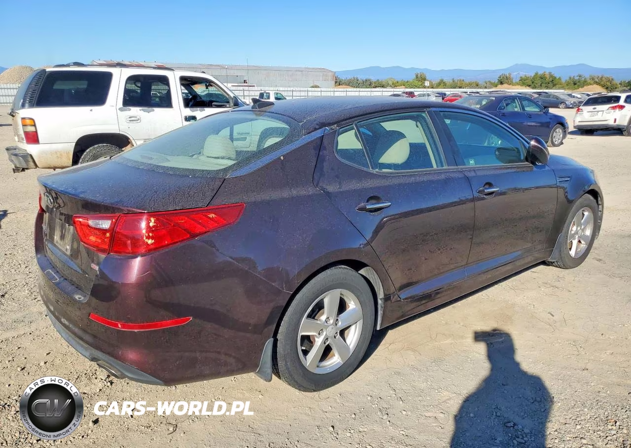 2015 Kia Optima Lx VIN:5XXGM4A79FG466894 - 3