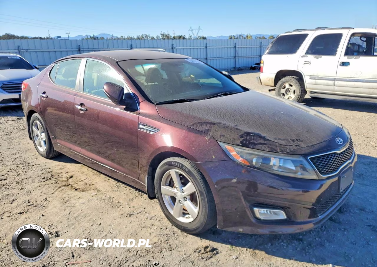 2015 Kia Optima Lx VIN:5XXGM4A79FG466894 - 4