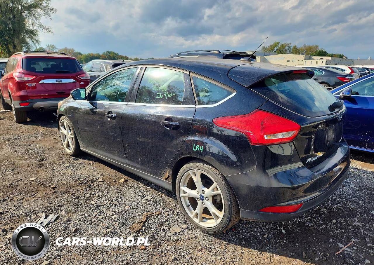 2016 Ford Focus Titanium VIN:1FADP3N28GL256510 - 2