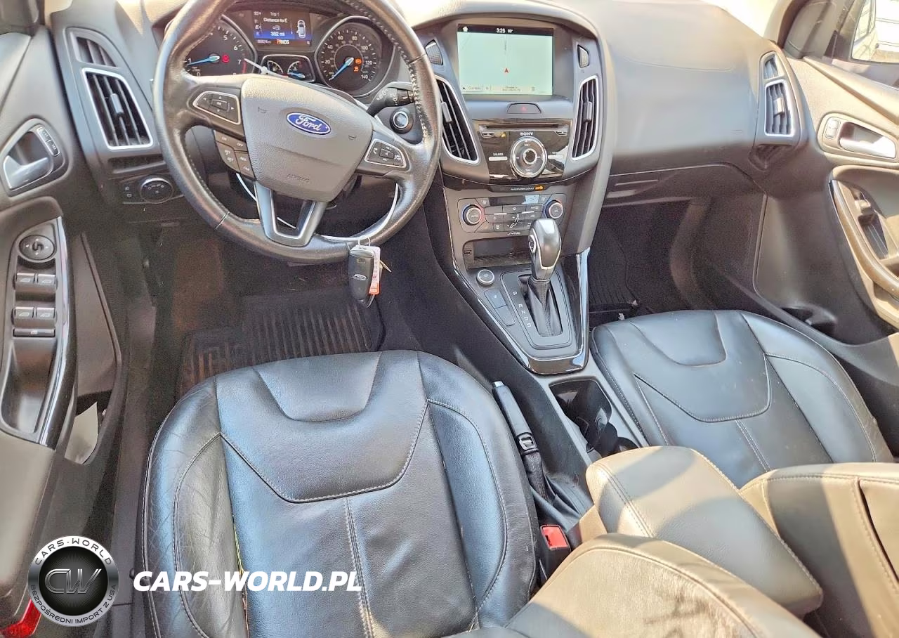 2016 Ford Focus Titanium VIN:1FADP3N28GL256510 - 8