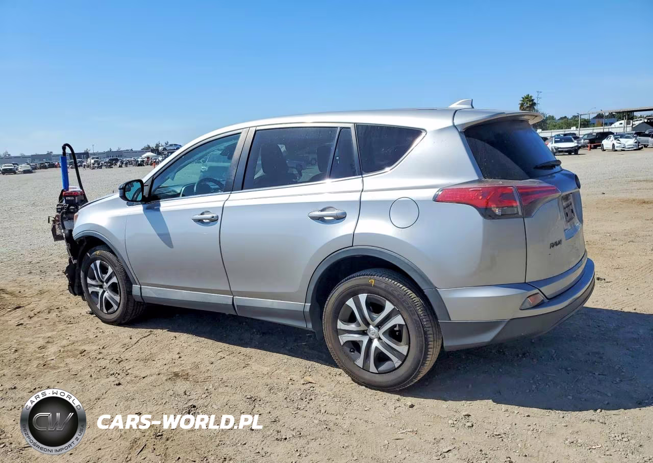 2018 Toyota Rav4 Le VIN:2T3ZFREV6JW415870 - 2