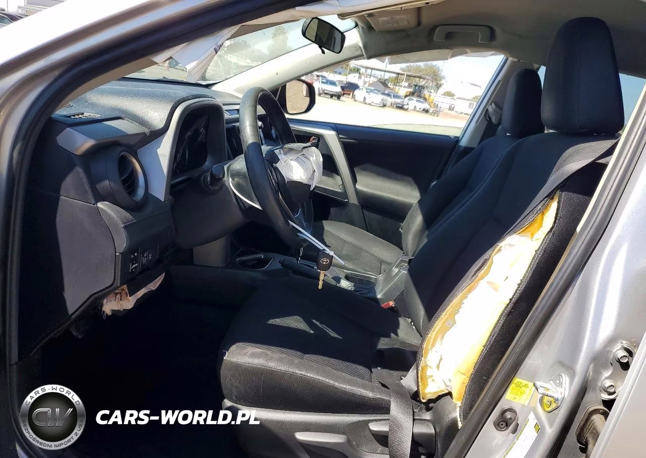 2018 Toyota Rav4 Le VIN:2T3ZFREV6JW415870 - 7