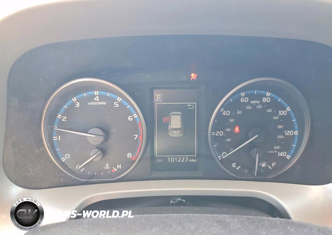 2018 Toyota Rav4 Le VIN:2T3ZFREV6JW415870 - 9