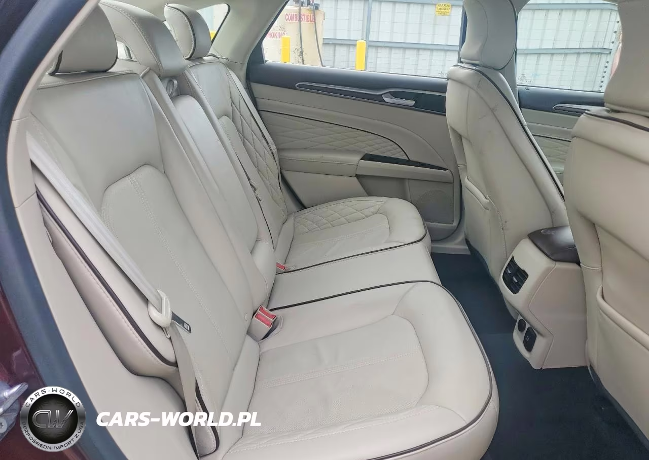 2017 Ford Fusion Titanium VIN:3FA6P0K96HR330227 - 10