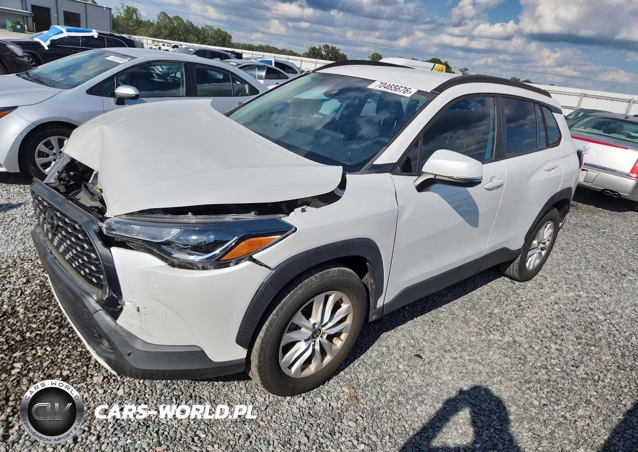 2022 Toyota Corolla Cross Le VIN:7MUCAAAG6NV021831 - 1