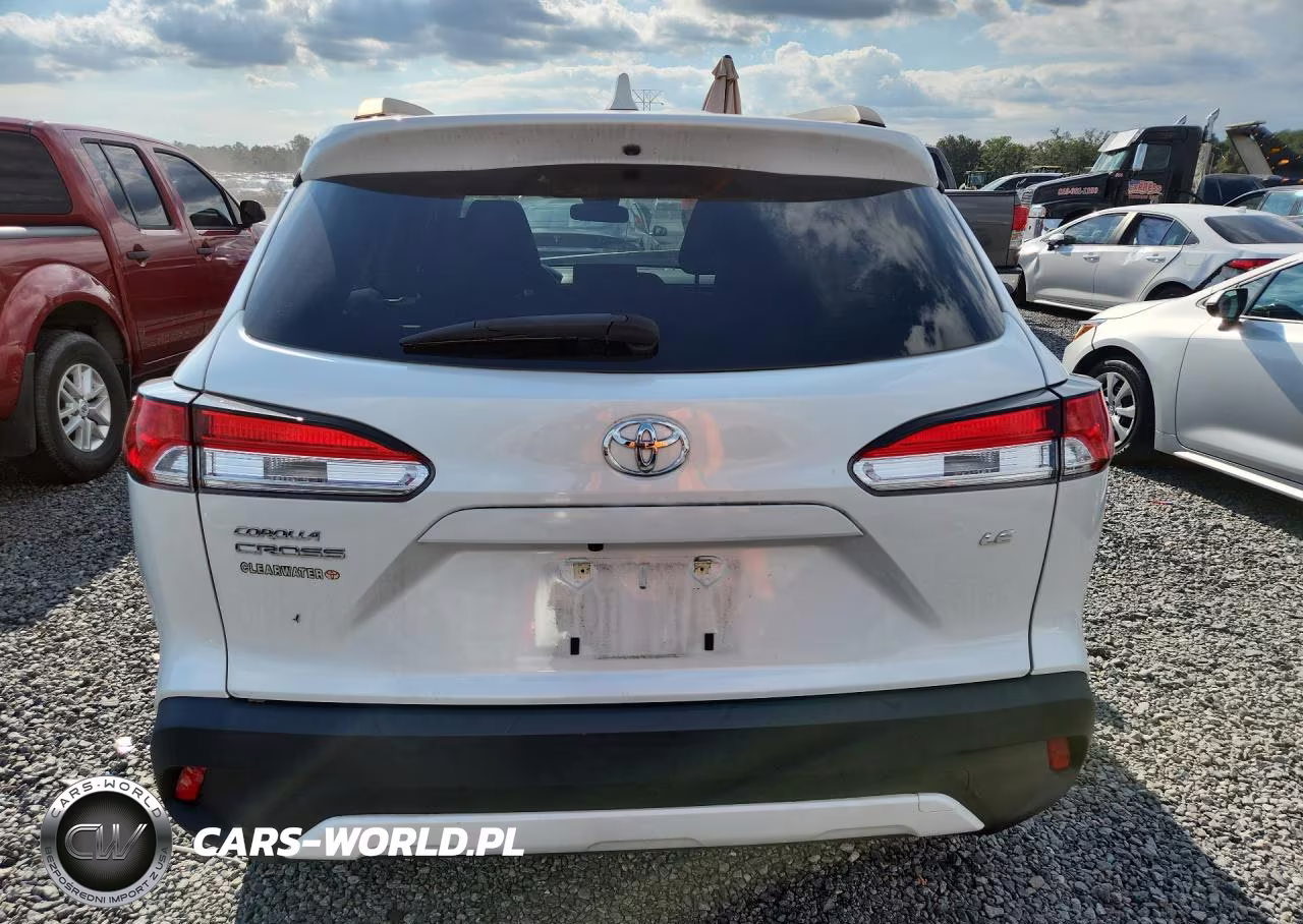 2022 Toyota Corolla Cross Le VIN:7MUCAAAG6NV021831 - 6