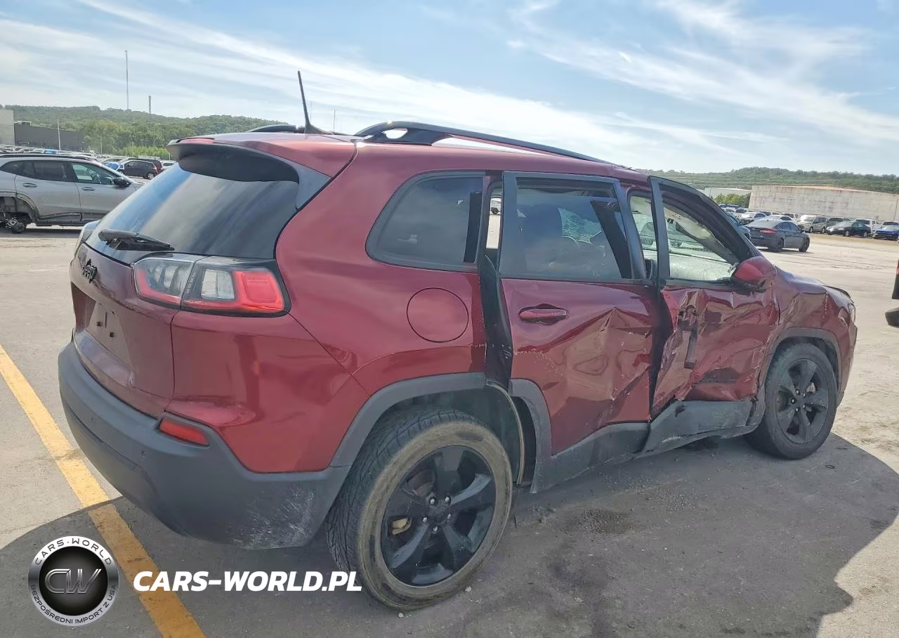 2019 Jeep Cherokee Latitude Plus VIN:1C4PJLLB4KD411410 - 3
