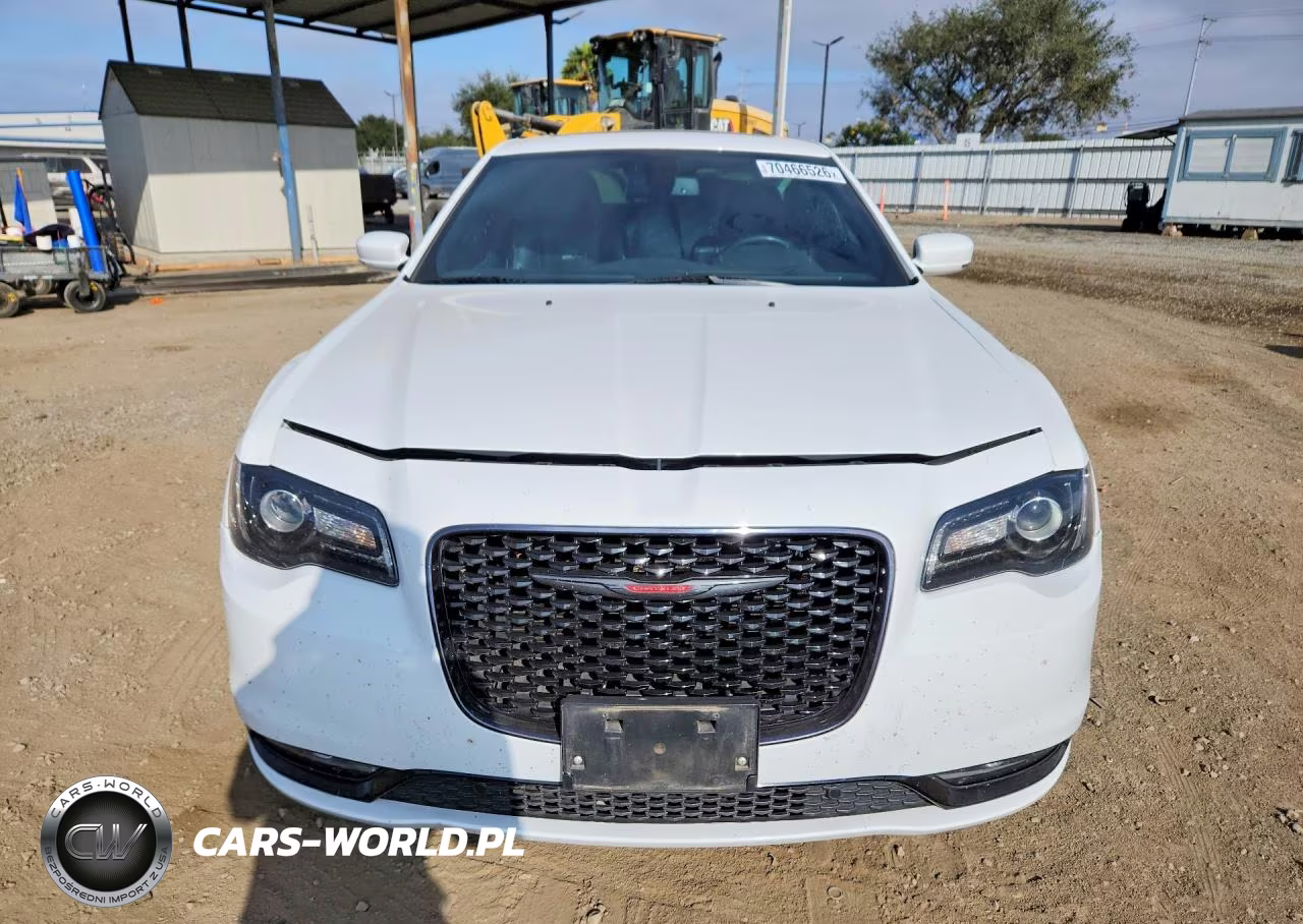 2022 Chrysler 300 S VIN:2C3CCABGXNH214358 - 5