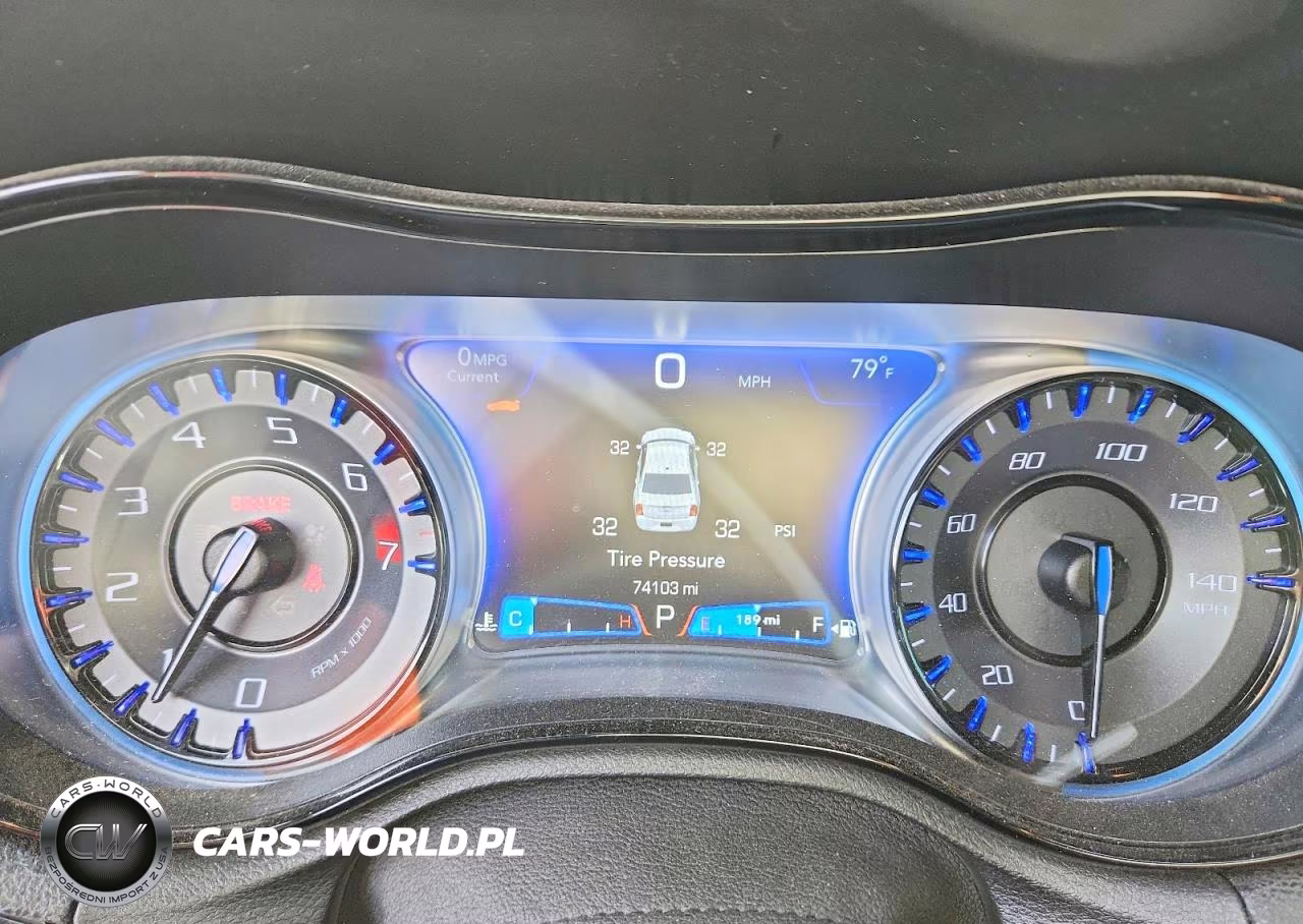 2022 Chrysler 300 S VIN:2C3CCABGXNH214358 - 9