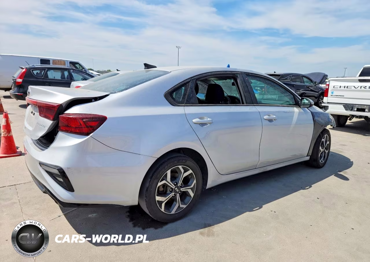 2021 Kia Forte Lxs VIN:3KPF24AD3ME334288 - 3
