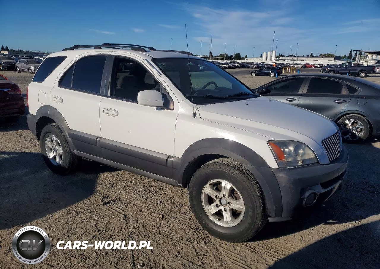 2004 Kia Sorento Lx VIN:KNDJD733345330652 - 4