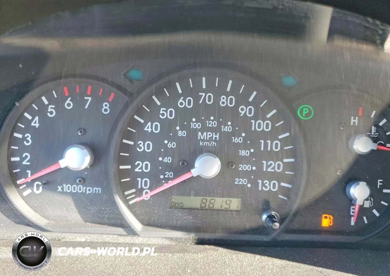 2004 Kia Sorento Lx VIN:KNDJD733345330652 - 9