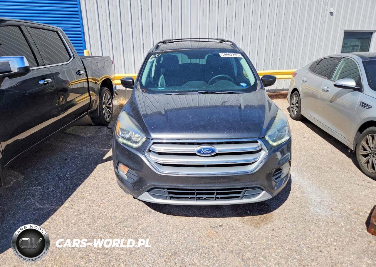 2017 Ford Escape Se VIN:1FMCU9G92HUA73767 - 5