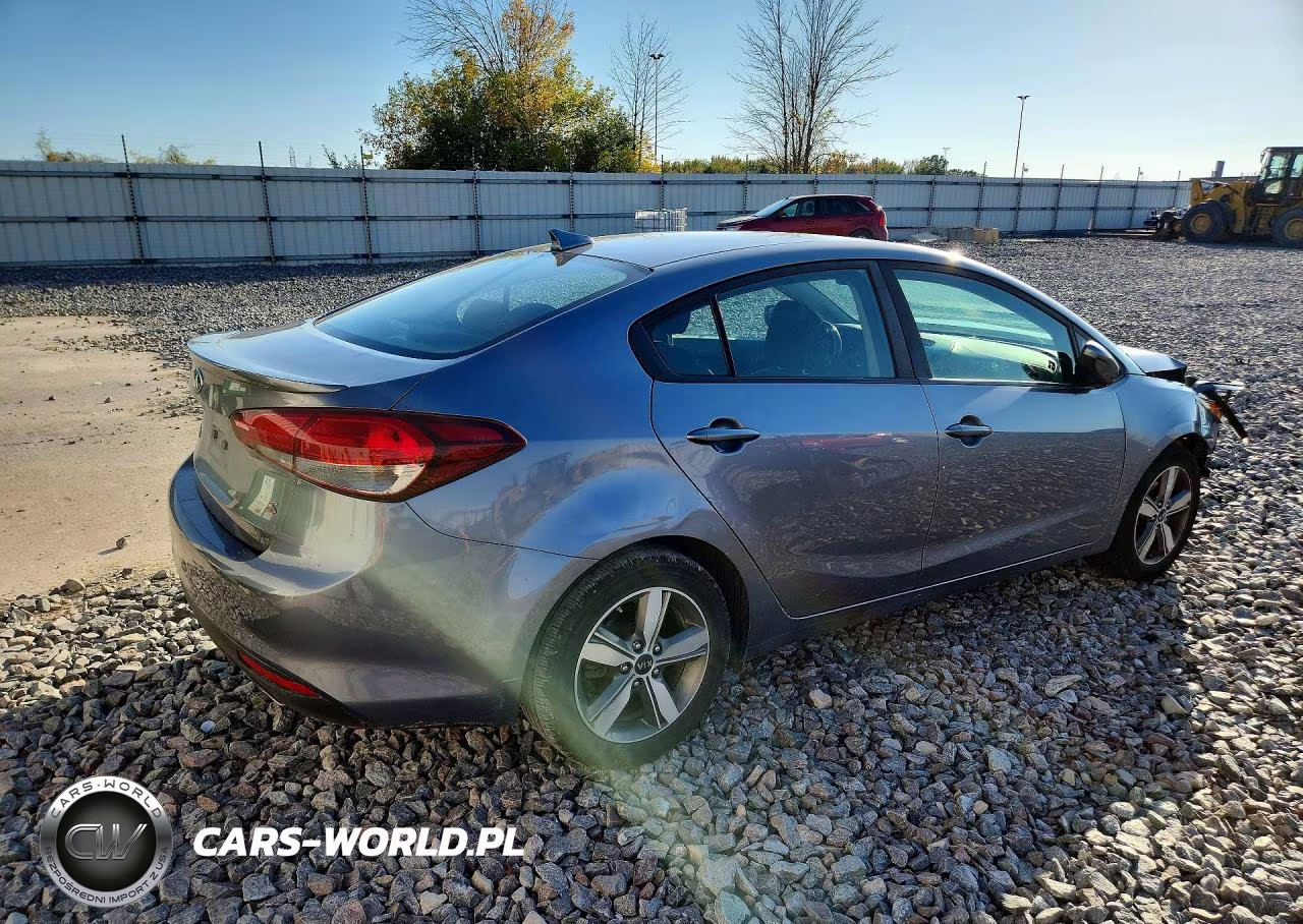 2018 Kia Forte S VIN:3KPFL4A71JE164113 - 3
