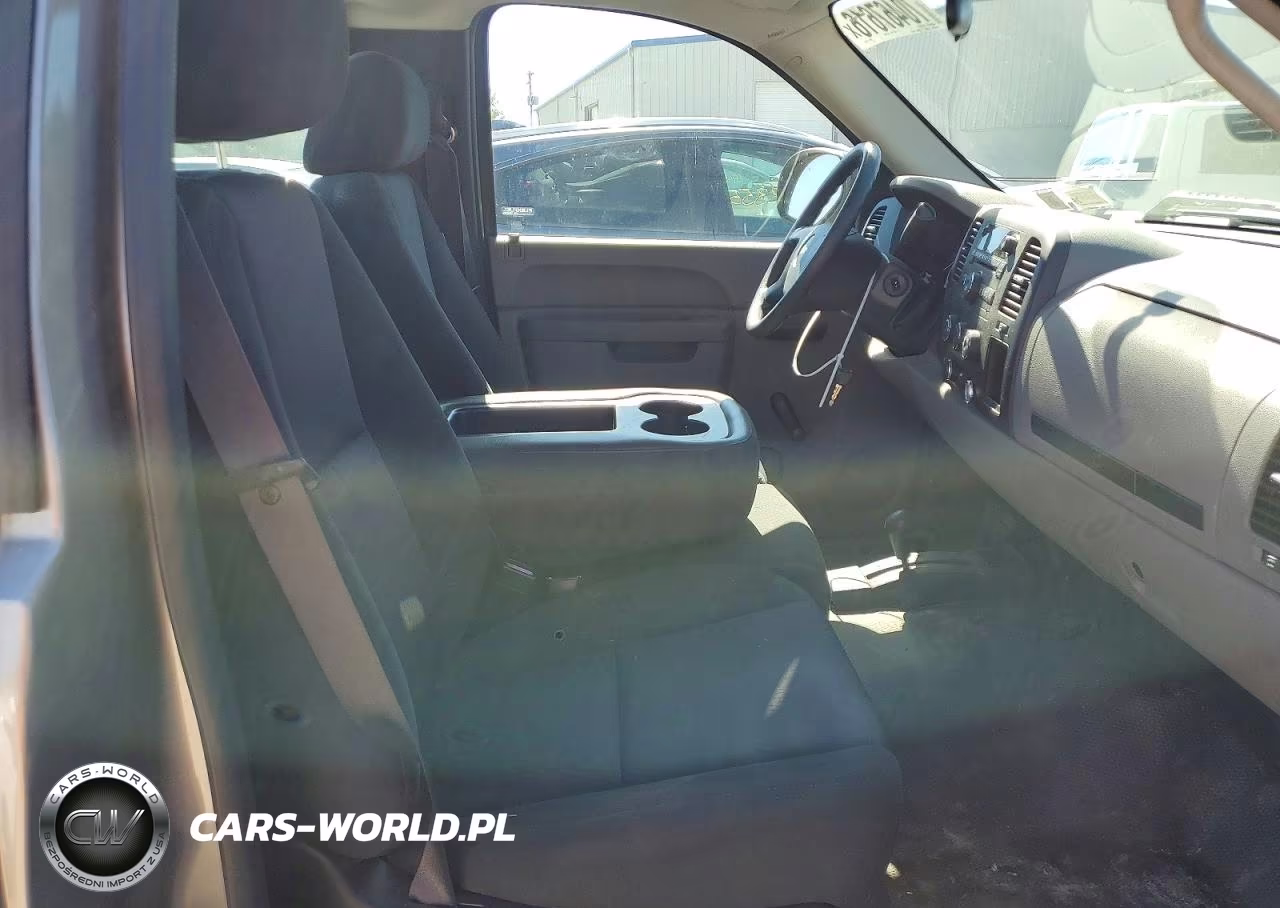 2012 Chevrolet Silverado K1500 VIN:1GCNKPEA8CZ329314 - 10