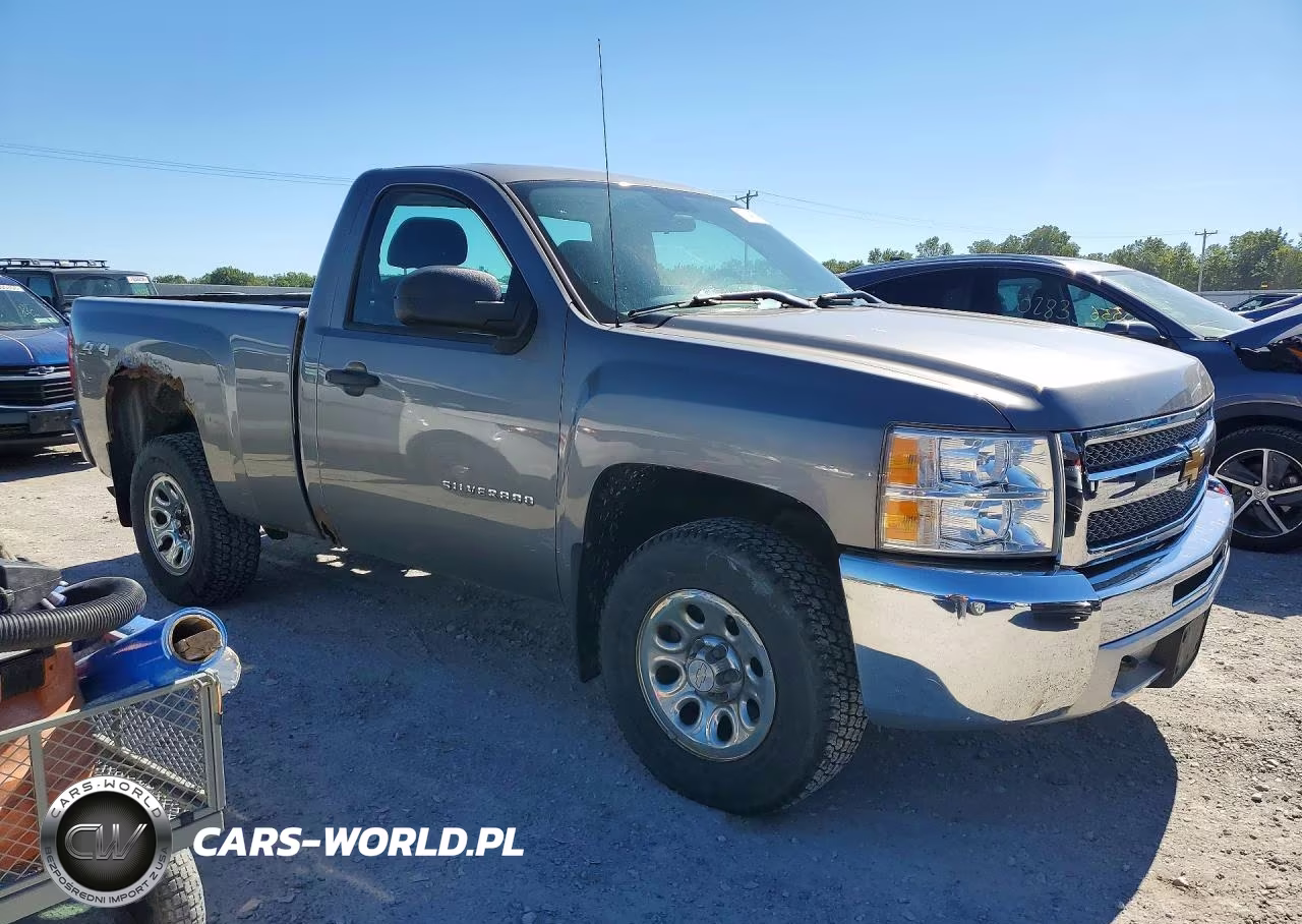 2012 Chevrolet Silverado K1500 VIN:1GCNKPEA8CZ329314 - 4