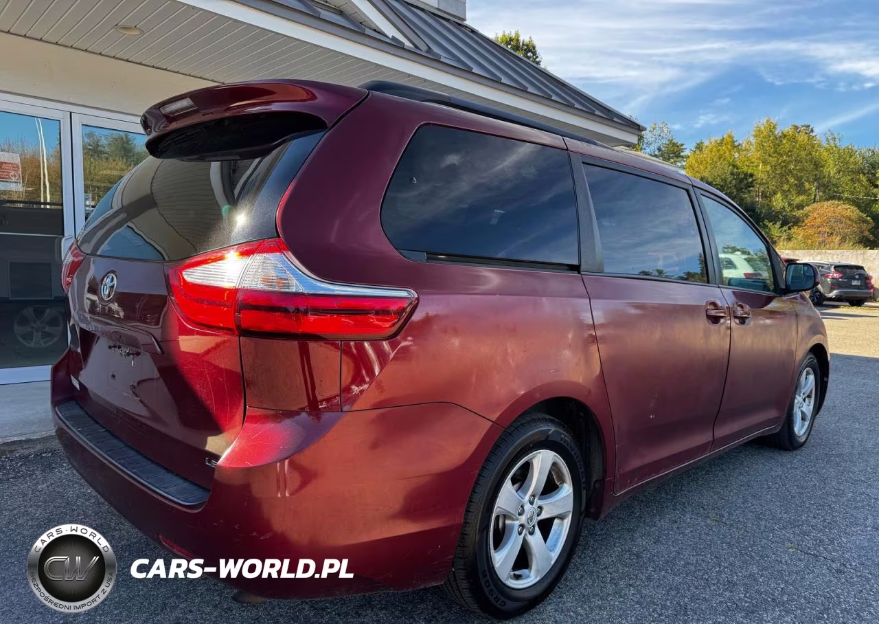 2016 Toyota Sienna Le VIN:5TDKK3DC6GS703389 - 4