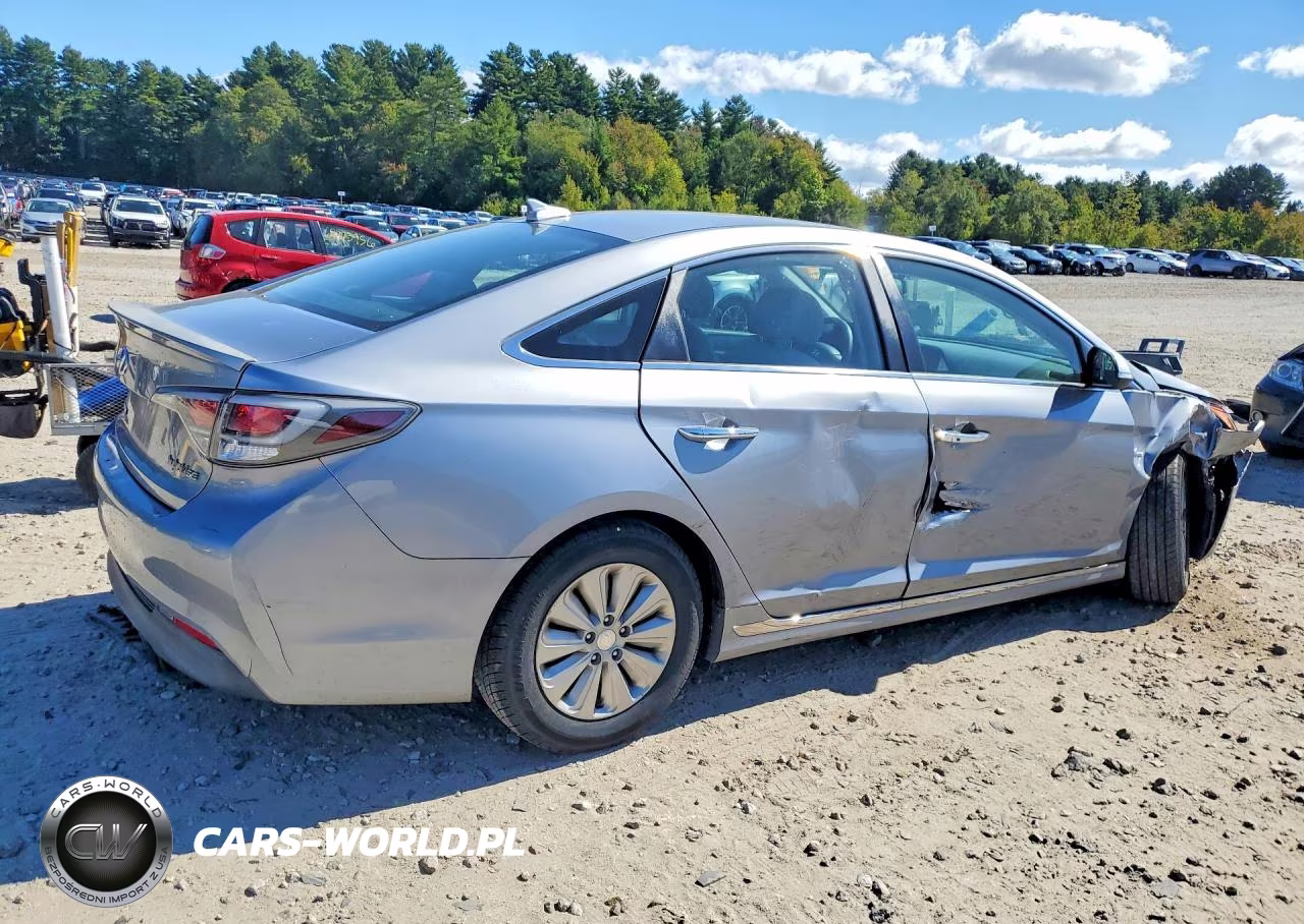 2016 Hyundai Sonata Hybrid Se VIN:KMHE24L17GA015347 - 3
