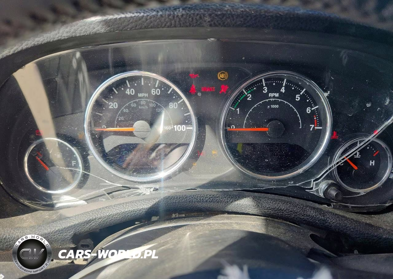 2013 Jeep Wrangler Unlimited Sport VIN:1C4HJWDG1DL604963 - 9