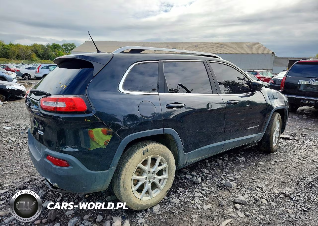 2014 Jeep Cherokee Latitude VIN:1C4PJMCS2EW152513 - 3