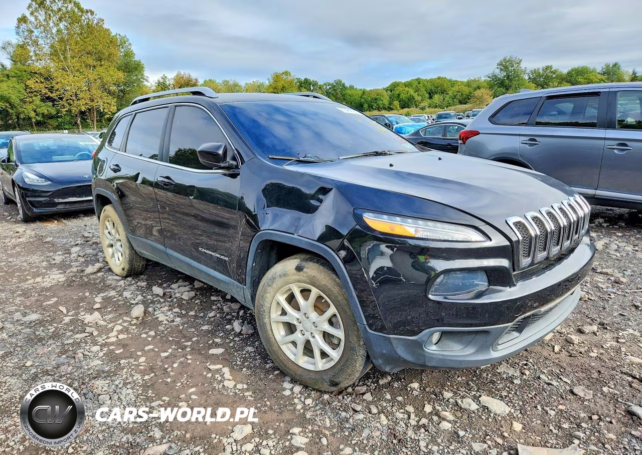 2014 Jeep Cherokee Latitude VIN:1C4PJMCS2EW152513 - 4