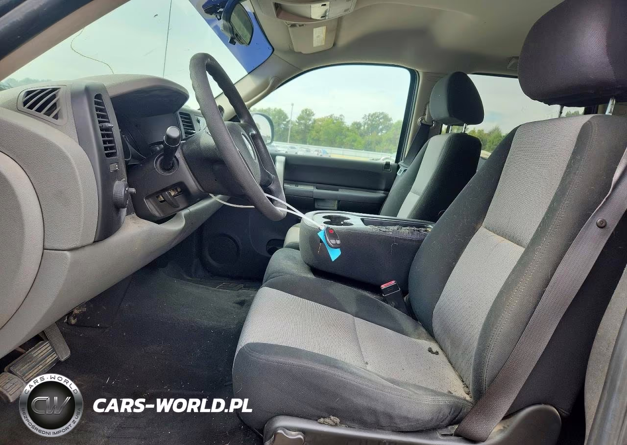 2008 Chevrolet Silverado C1500 VIN:2GCEC13C381190496 - 7