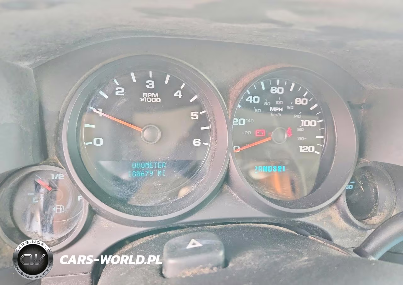 2008 Chevrolet Silverado C1500 VIN:2GCEC13C381190496 - 9