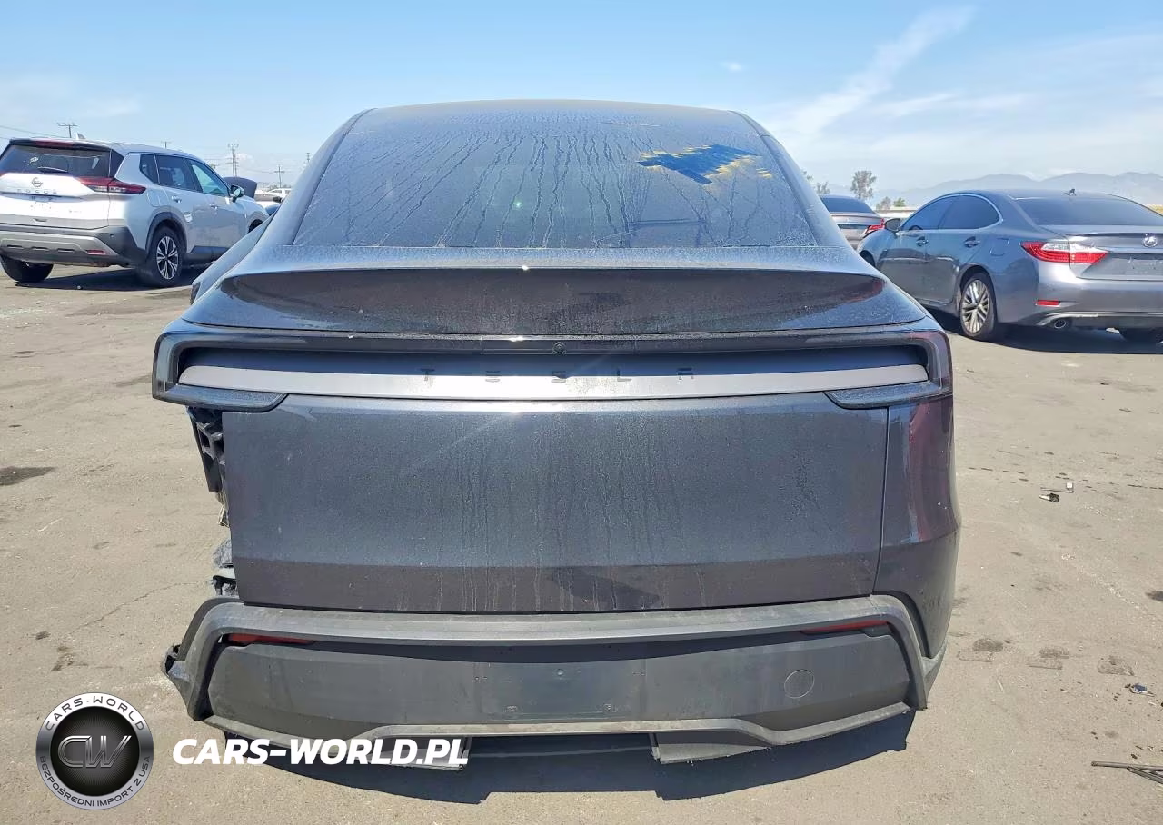2026 Tesla Model Y VIN:7SAYGDED1TF647355 - 6