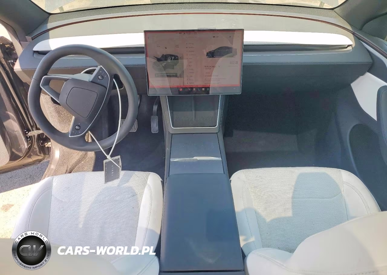 2026 Tesla Model Y VIN:7SAYGDED1TF647355 - 8