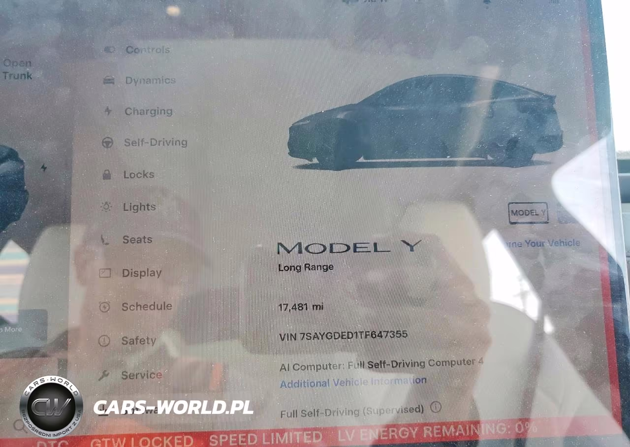 2026 Tesla Model Y VIN:7SAYGDED1TF647355 - 9