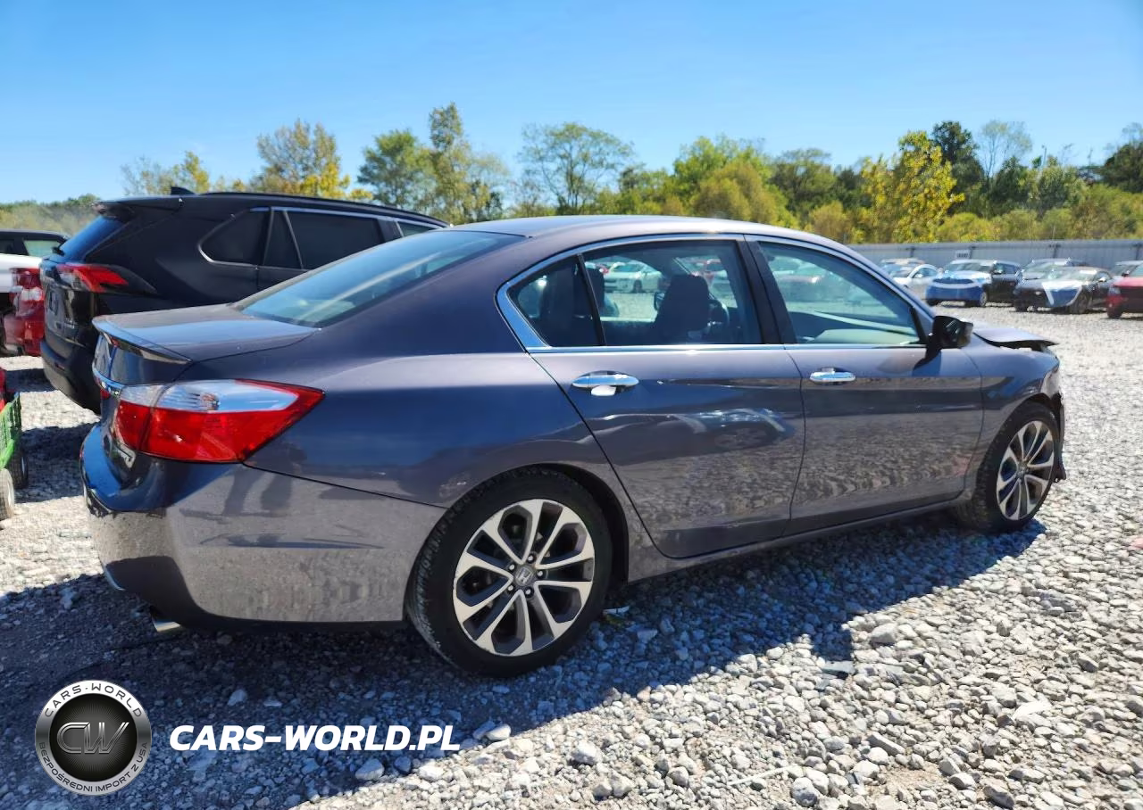 2015 Honda Accord Sport VIN:1HGCR2F57FA087207 - 3