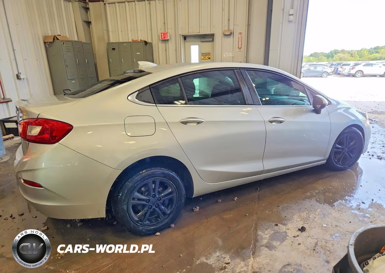 2016 Chevrolet Cruze Lt VIN:1G1BE5SM2G7279369 - 3