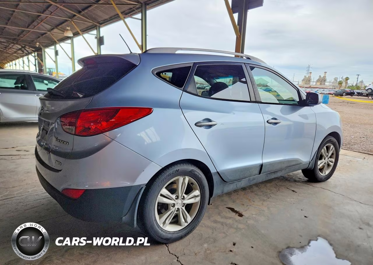 2011 Hyundai Tucson Gls VIN:KM8JUCACXBU178833 - 3