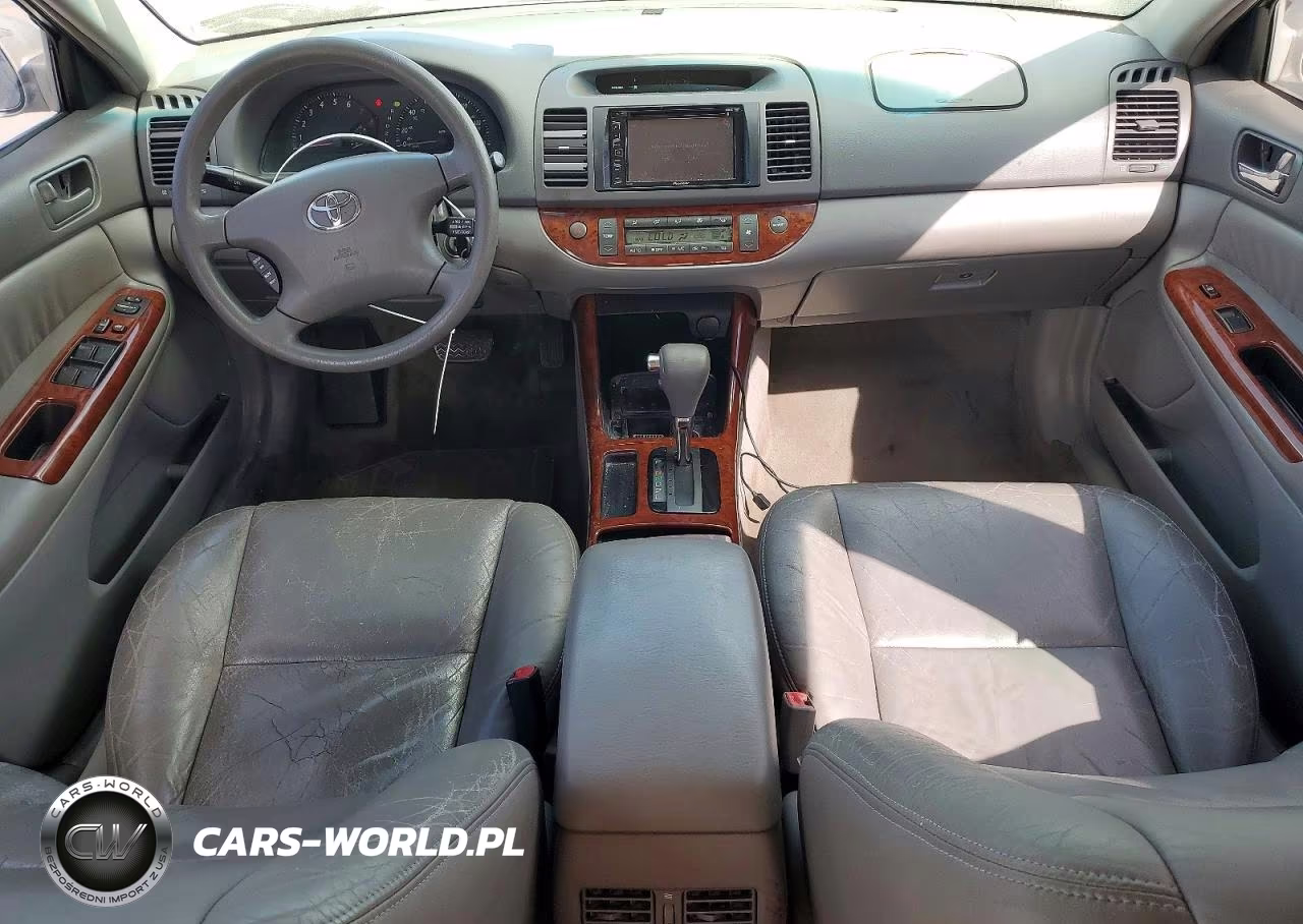 2002 Toyota Camry Xle VIN:4T1BE32K02U540918 - 8