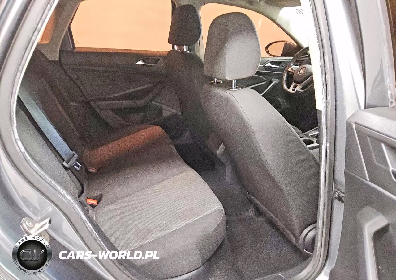 2019 Volkswagen Jetta S VIN:3VWC57BU3KM083136 - 10