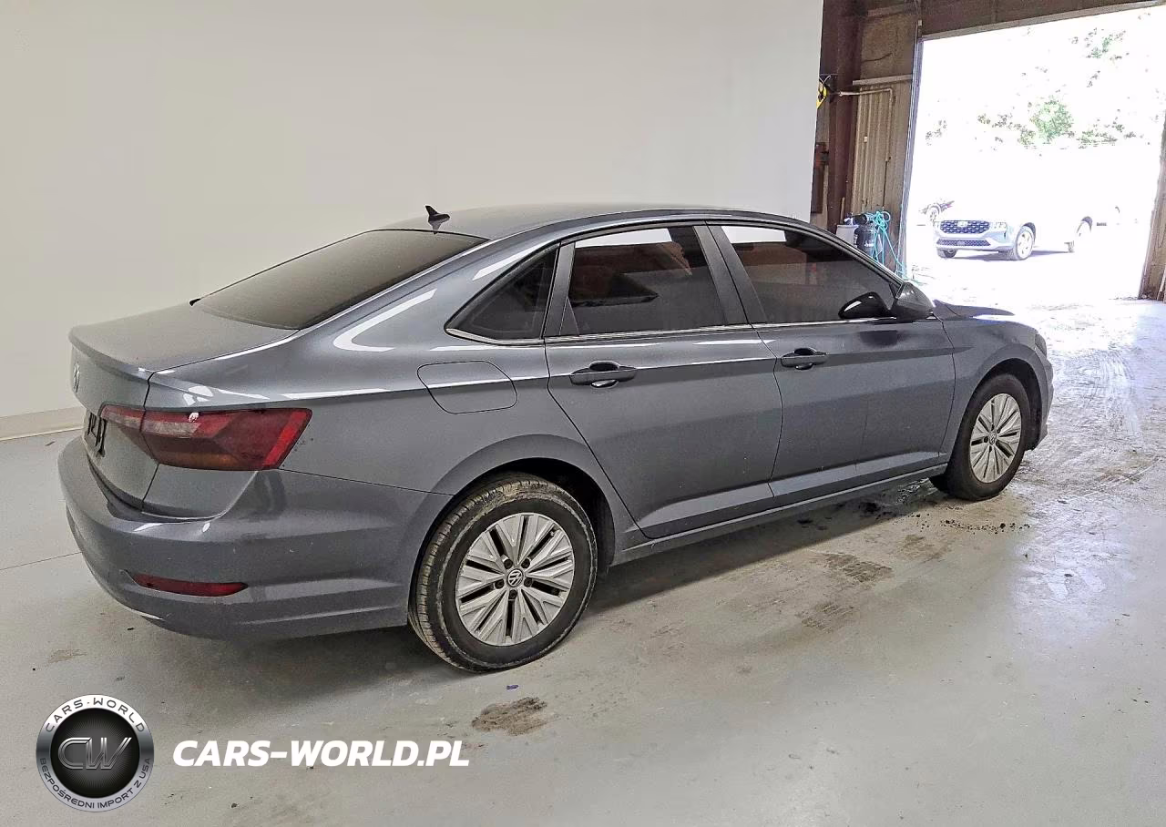 2019 Volkswagen Jetta S VIN:3VWC57BU3KM083136 - 3