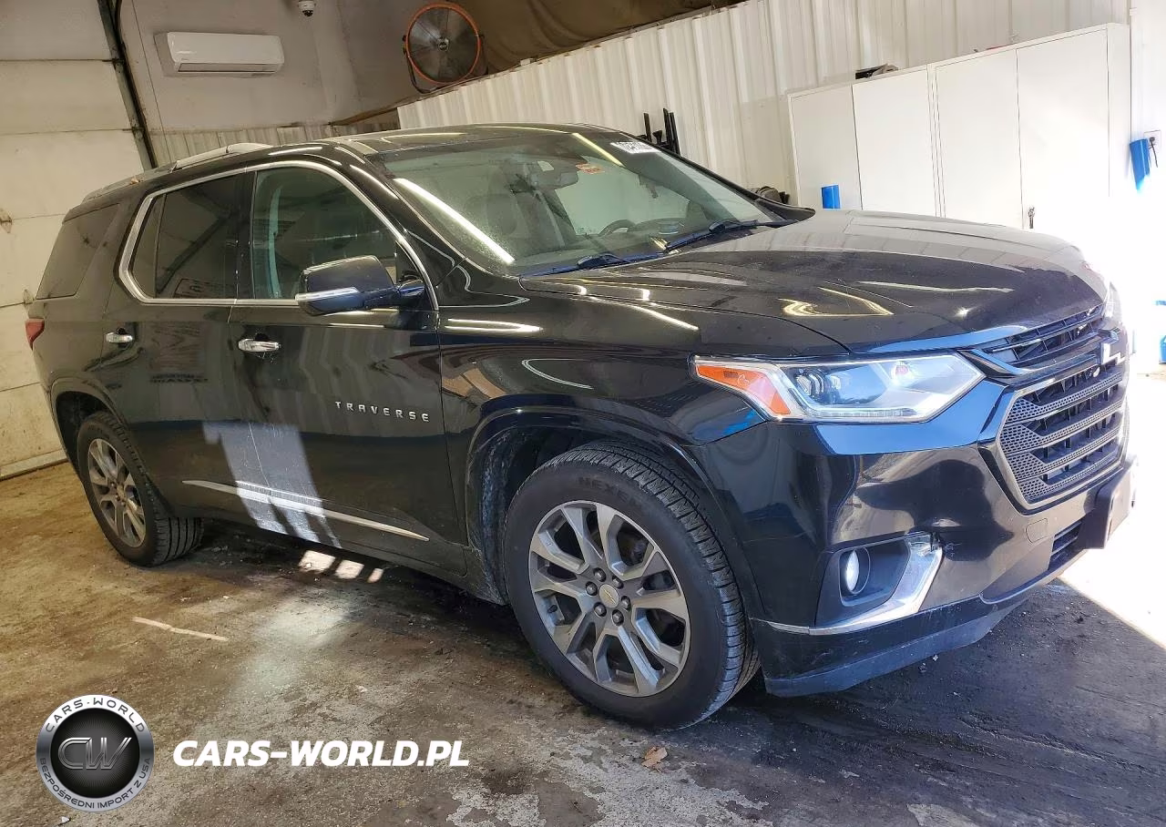 2018 Chevrolet Traverse Premier VIN:1GNEVJKW5JJ212877 - 4