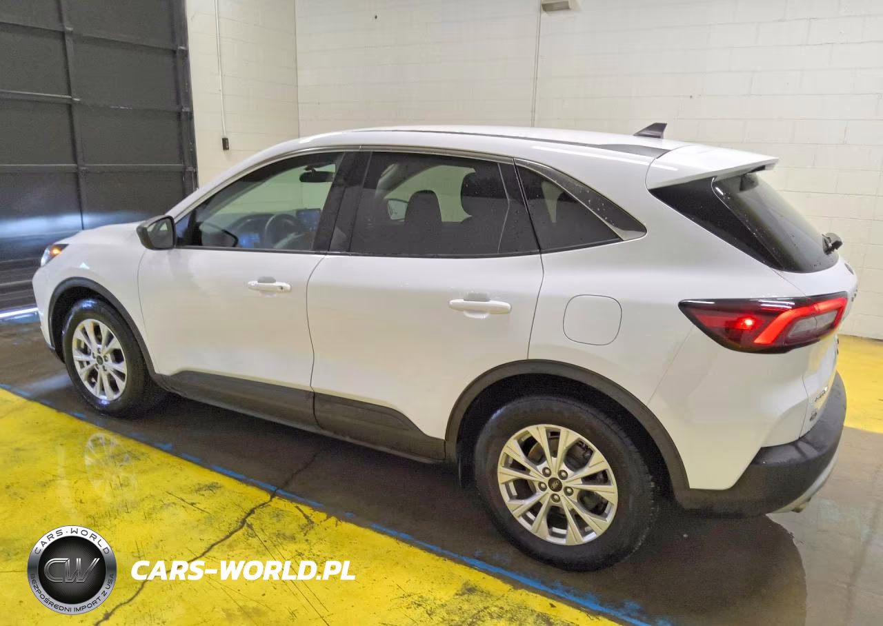 2023 Ford Escape Active VIN:1FMCU0GN1PUA45577 - 2