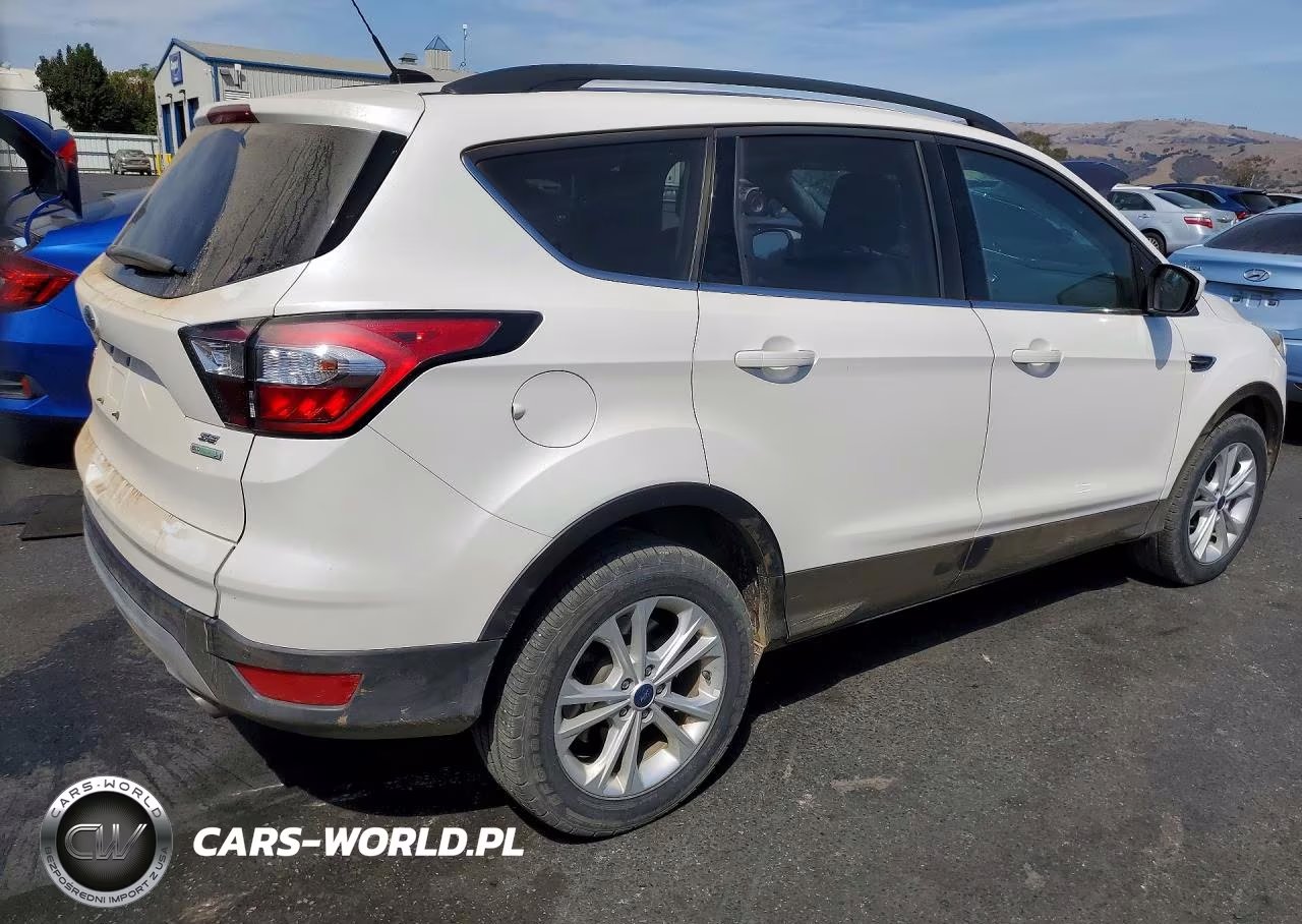 2017 Ford Escape Se VIN:1FMCU0GD2HUD66424 - 3