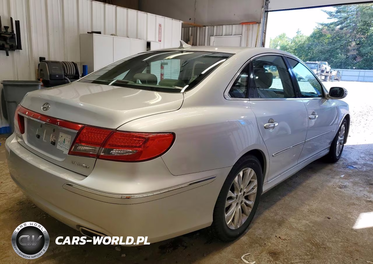 2011 Hyundai Azera Limited VIN:KMHFC4DF0BA536897 - 3