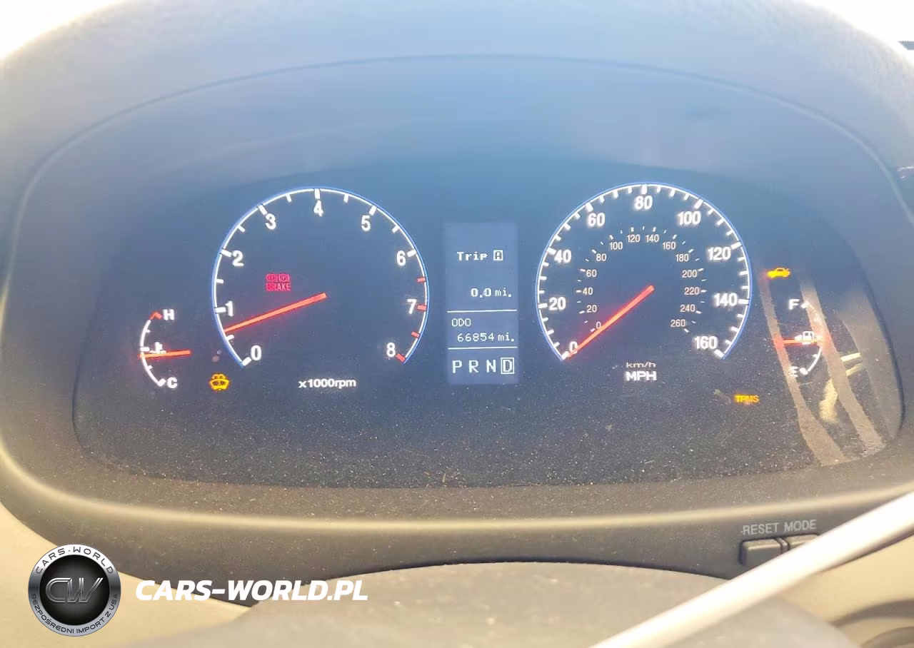 2011 Hyundai Azera Limited VIN:KMHFC4DF0BA536897 - 9