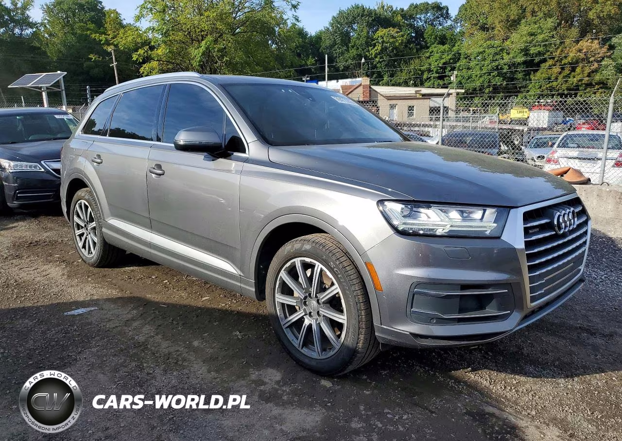 2017 Audi Q7 Premium Plus VIN:WA1LAAF79HD012716 - 4