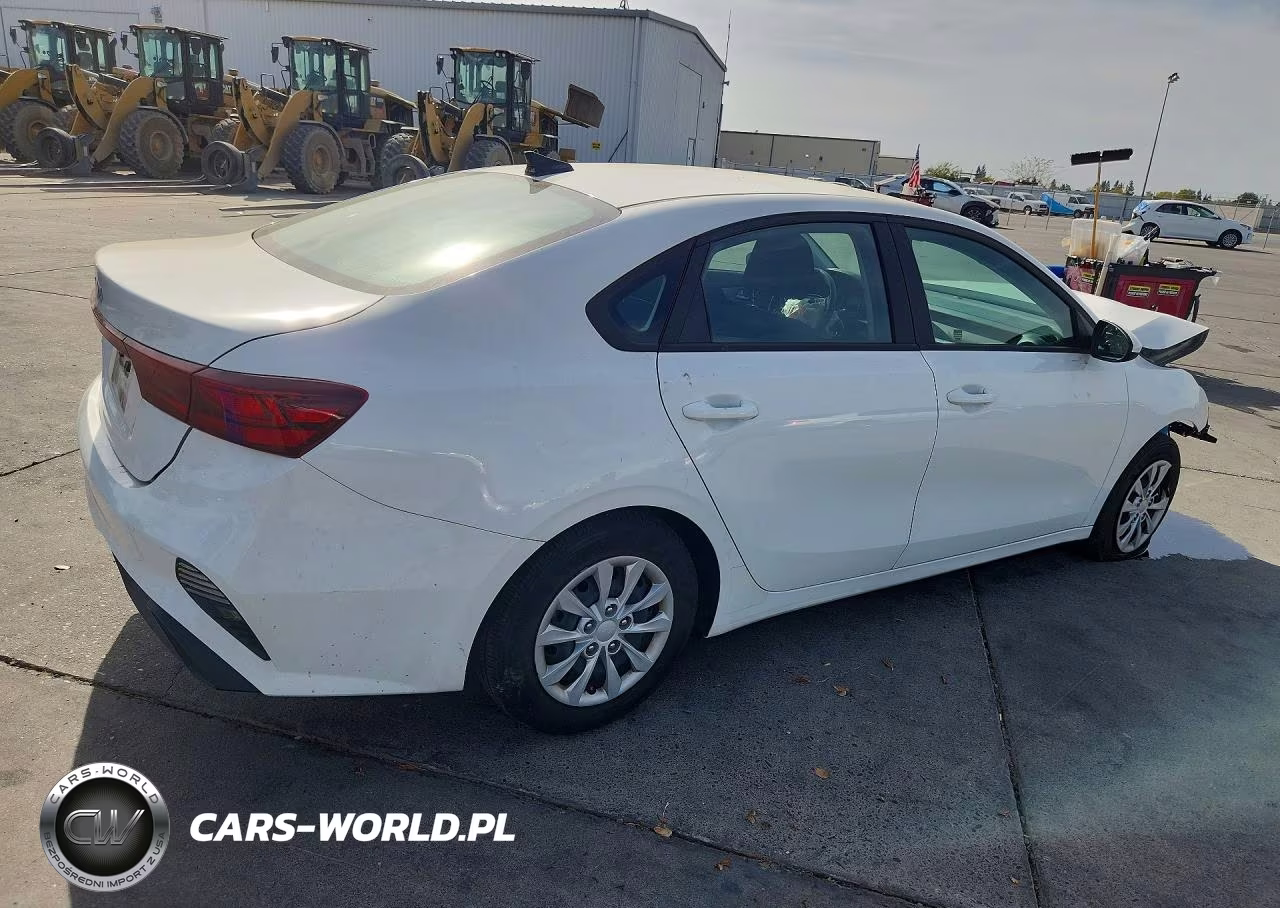 2024 Kia Forte Lx VIN:3KPF24AD6RE699118 - 3