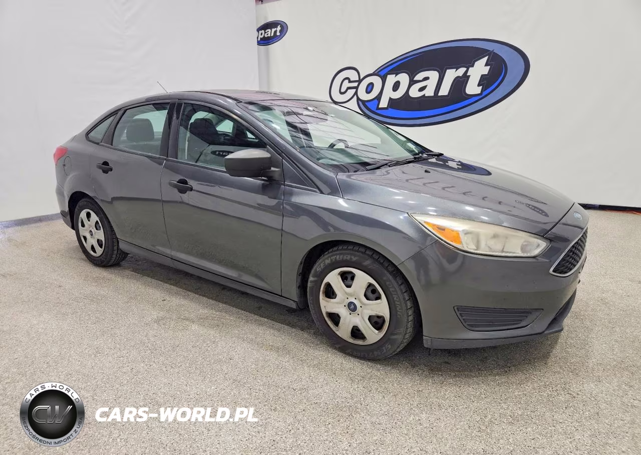 2017 Ford Focus S VIN:1FADP3E24HL235963 - 4