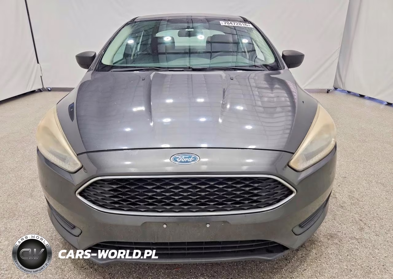 2017 Ford Focus S VIN:1FADP3E24HL235963 - 5