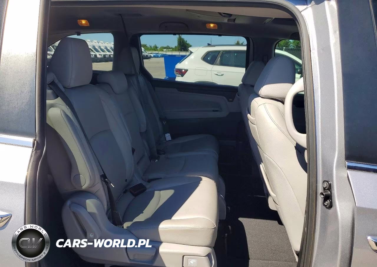 2022 Honda Odyssey Touring VIN:5FNRL6H85NB023343 - 11