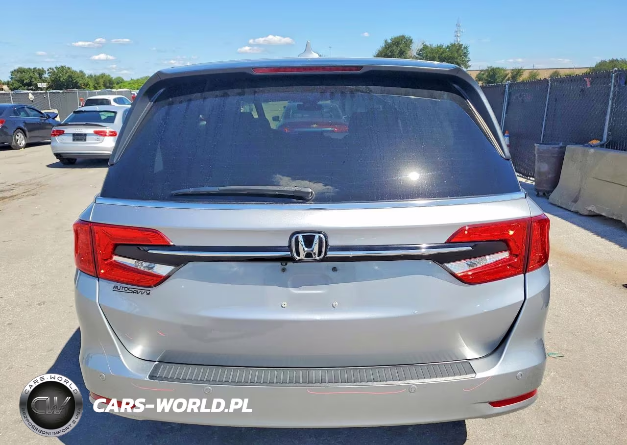 2022 Honda Odyssey Touring VIN:5FNRL6H85NB023343 - 6