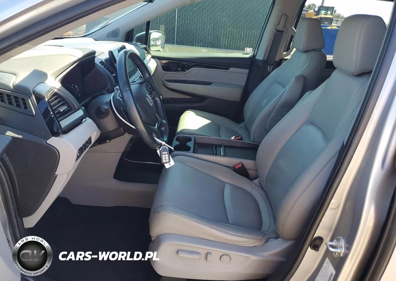 2022 Honda Odyssey Touring VIN:5FNRL6H85NB023343 - 7
