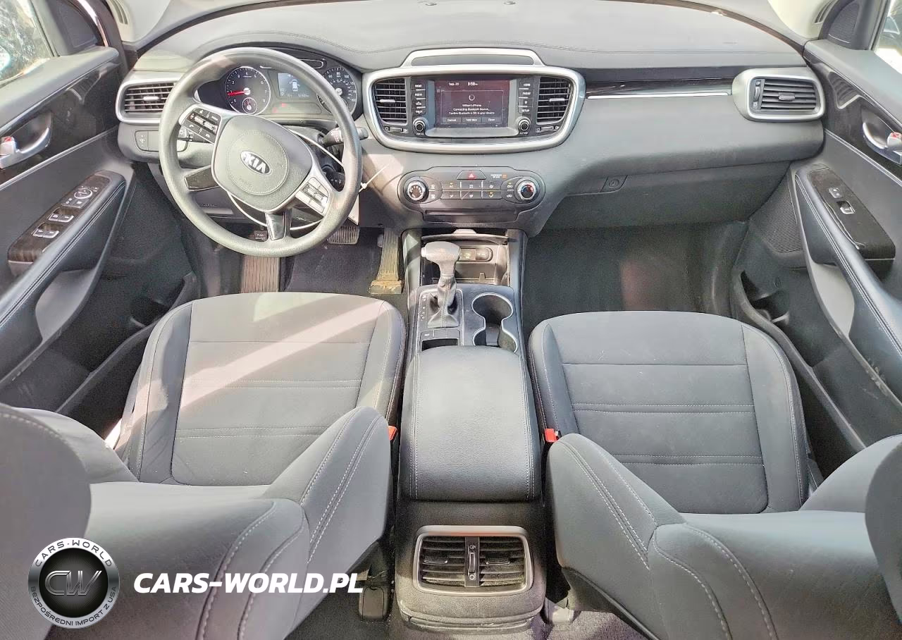 2019 Kia Sorento L VIN:5XYPG4A31KG478483 - 8