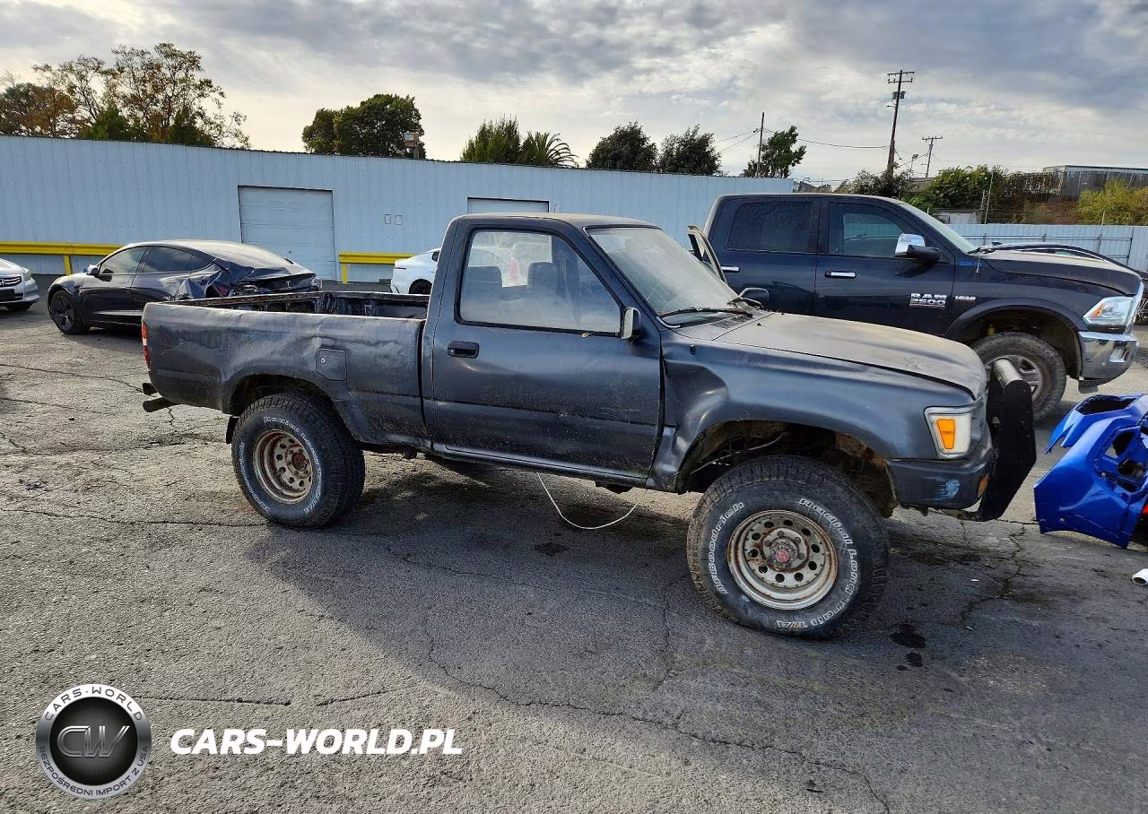 1992 Toyota Pickup Deluxe VIN:JT4RN01P9N0034076 - 4